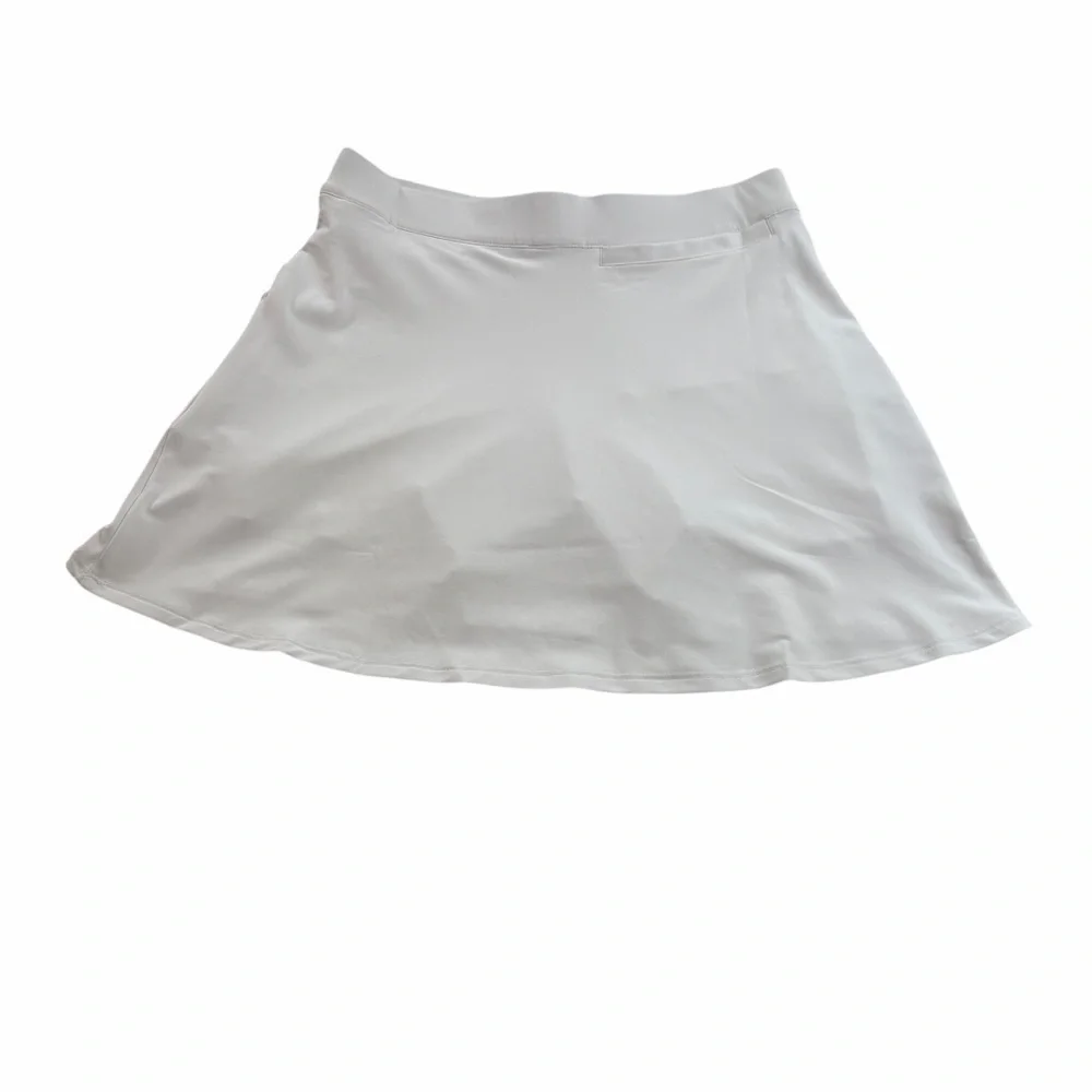 🤍 Peter Millar Women’s Performance Sally Skort | White | Size Small (NWT) 🤍